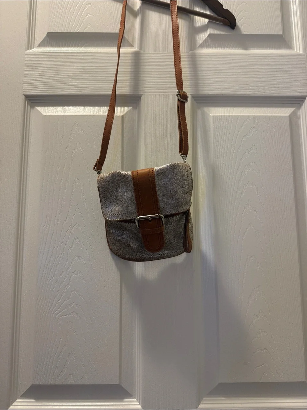 Tano Metalic silver Convertible Crossbody Messenger with Brown Trim NWOT
